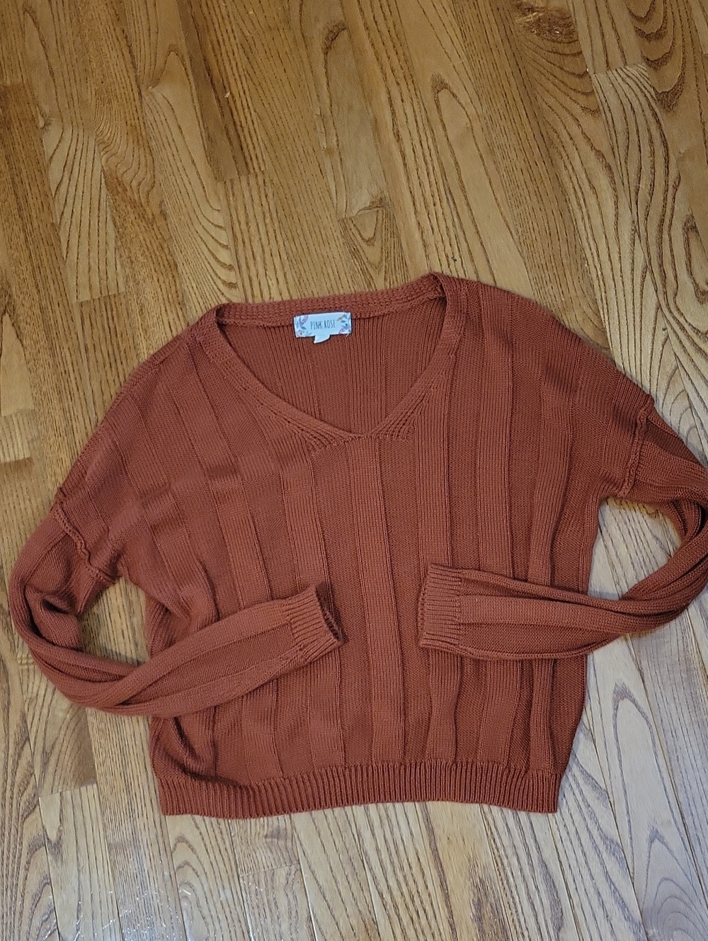 Pink Rose V-Neck Ribbed Sweater in Rust